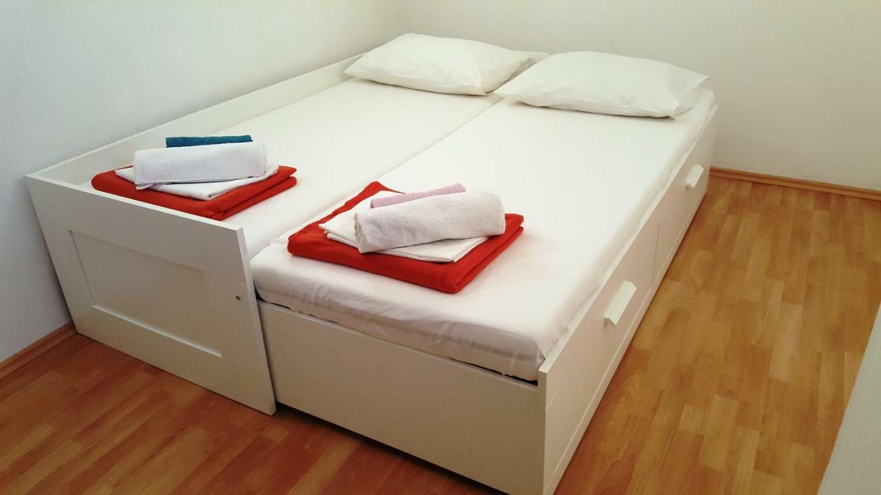 Apartments Adriatic Селце Екстер'єр фото